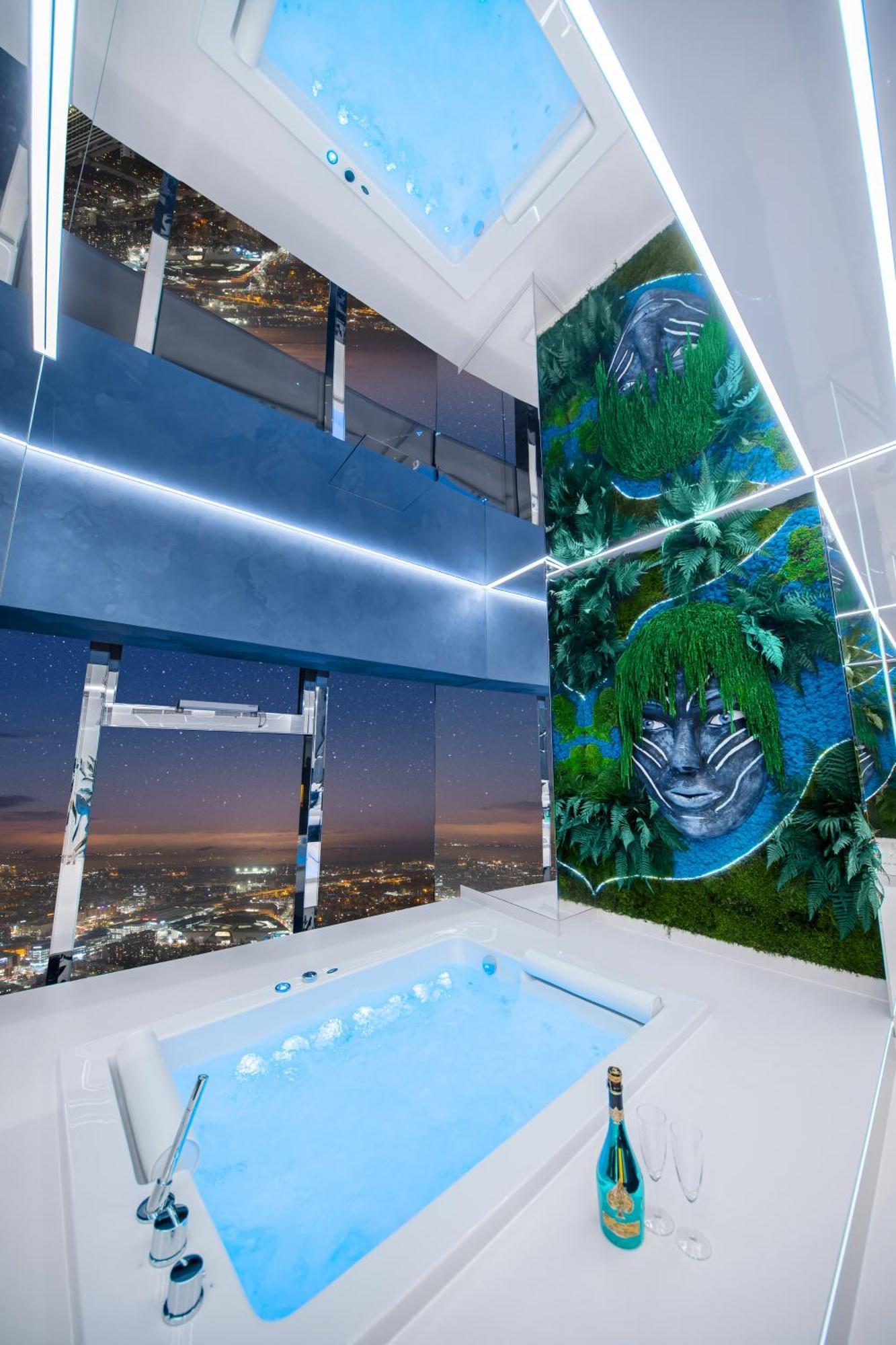 Apartamenty Sky Tower Z Jakuzzi Przy Oknie ヴロツワフ エクステリア 写真